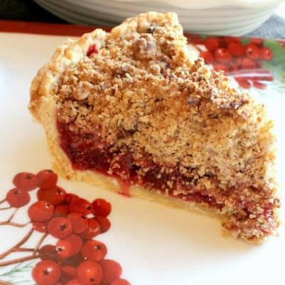 Cranberry Streusel Pie – A Festive and Beautiful Holiday Dessert