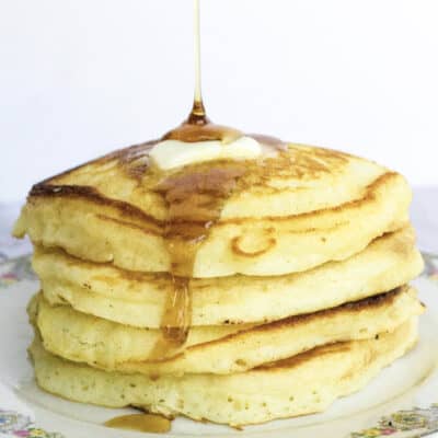 How to Make Fluffy Pancakes from Scratch