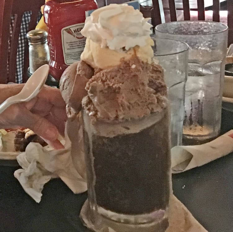 Fitz's Root Beer Floats