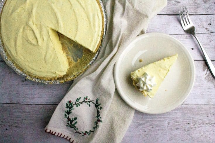 How to Make Easy Eggnog Ice Cream Pie for the Holidays