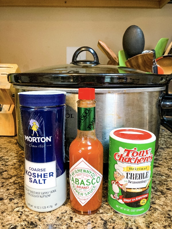 ingredients for Crockpot Cajun boiled peanuts