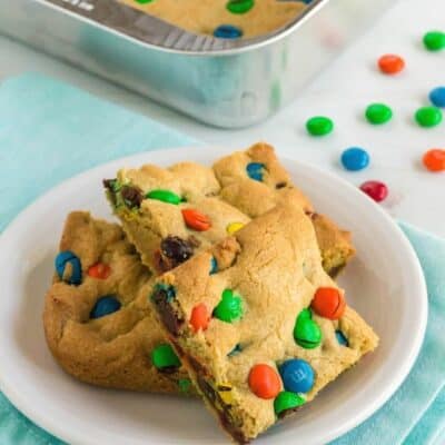 Easy M&M Cookie Bars