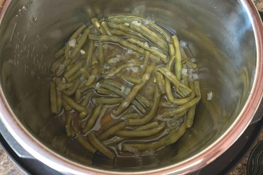 southern style fresh green beans in the Instant Pot