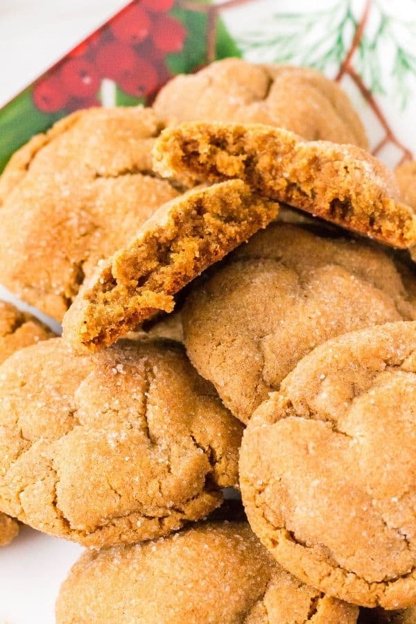 Molasses cookies made with shortening on a Christmas cookie platter.