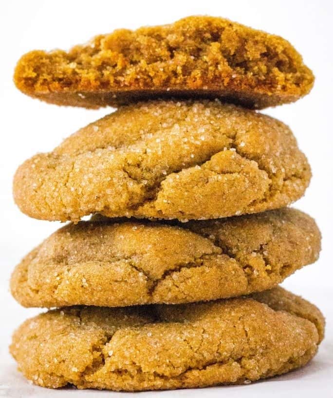 Chewy Molasses Cookies