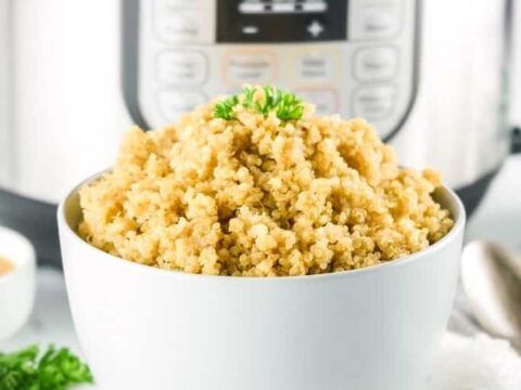 Easiest Fluffy Quinoa Recipe {Pressure Cooker}