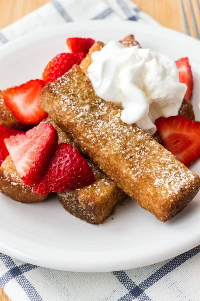 Easy Air Fryer Frozen French Toast Sticks Margin Making Mom®