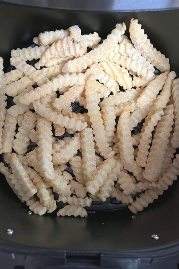 how-to-cook-frozen-crinkle-fries-in-the-air-fryer-margin-making-mom