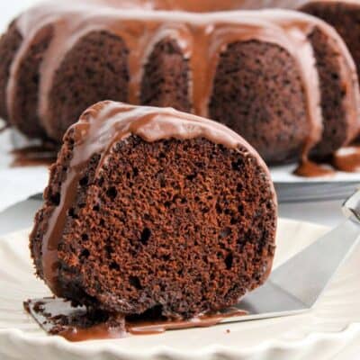 Easy & Decadent Chocolate Fudge Cake