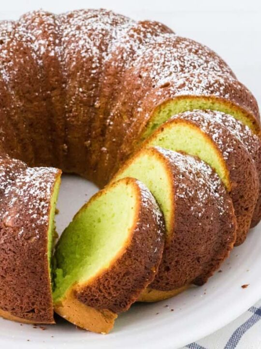 Pistachio Pudding Bundt Cake | The Best Cake Recipes